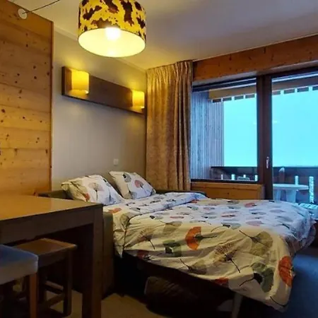 Lune D'argent Avec Vue Sur La Montagne Megève